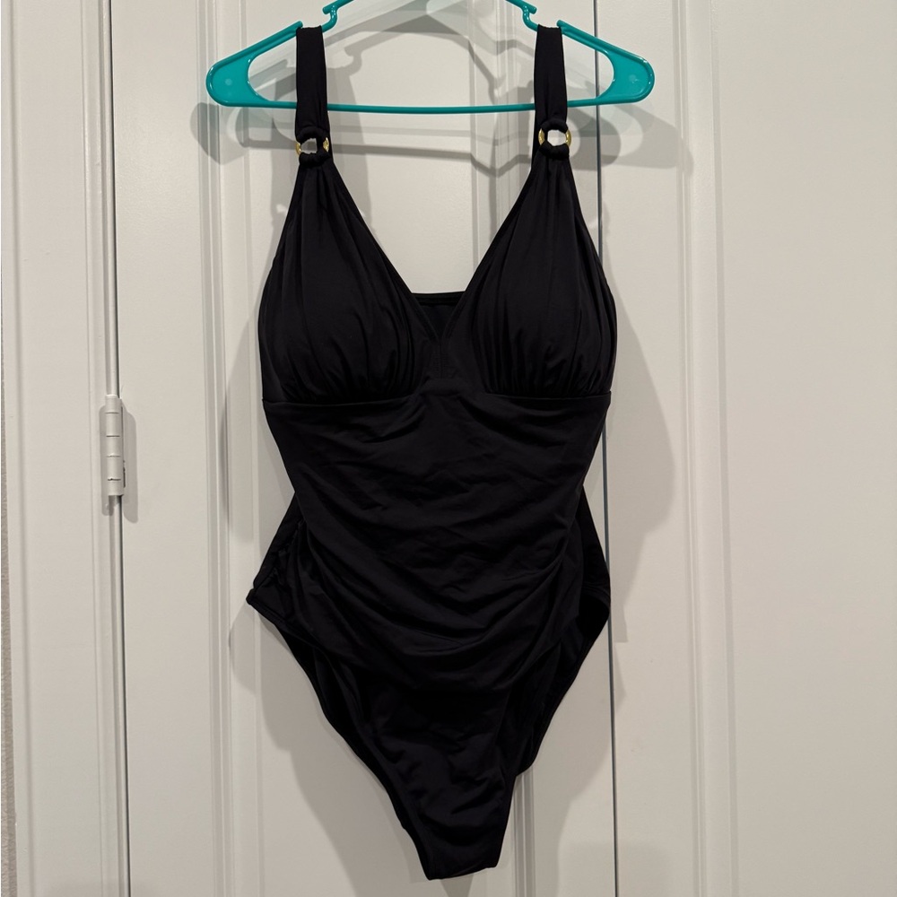 Bathing suit